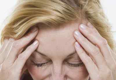 Как избавиться от мигрени: в домашних условиях и с помощью лекарств