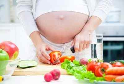 Очень важно отрегулировать питание при беременности