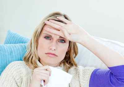 Чем спровоцированы тошнота температура слабость головная боль
