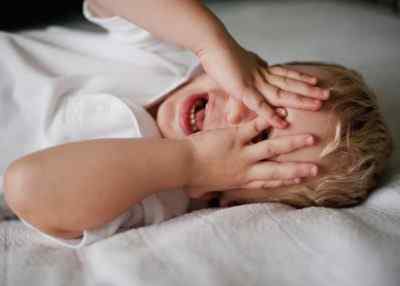 Почему часто болит голова у ребёнка - основные причины проблемы