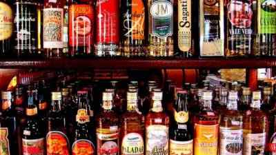 Красочные напитки – коварны, не мешайте алкоголь