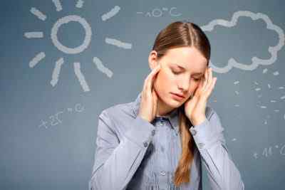 Каковы наиболее распространённые триггеры и симптомы мигрени