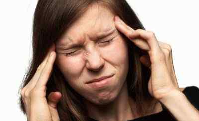 Основные причины появления сильной головной боли и шума